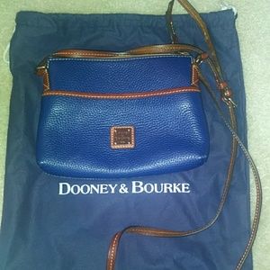 Dooney & Bourke cross body
